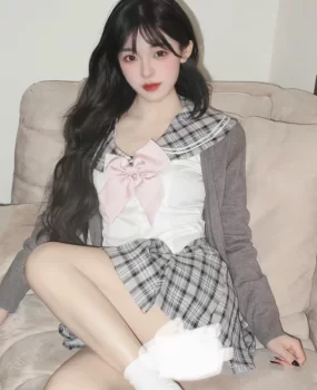 制服丝袜萝莉妹妹