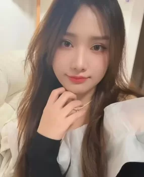 福州宝龙00后小姐姐