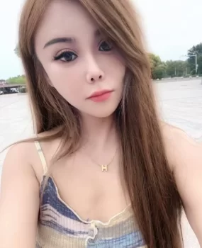 肤白貌美姐姐