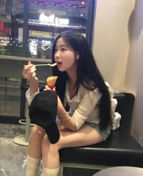 潍坊阳光一百清纯制服妹