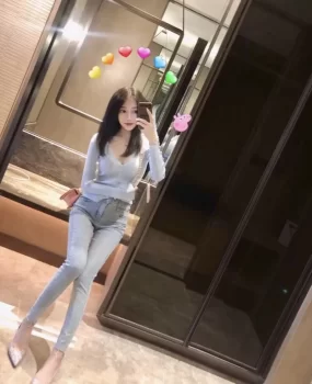 粉嫩鲍鱼玩得开