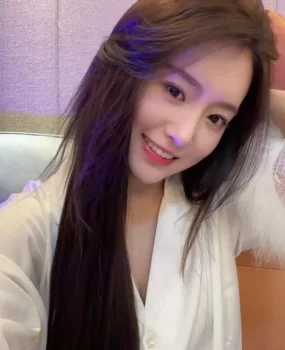 西安36D浪荡小雨上粉下嫩