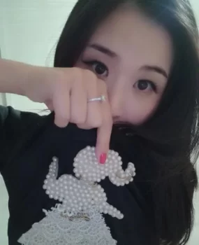 万达年轻美女体验