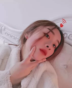 六合的妹子  比较年轻嫩