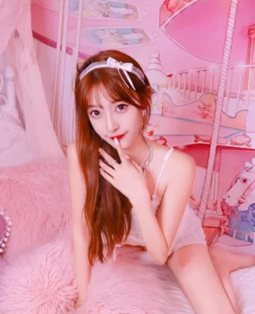 福州极品身材嫩妹，粉嫩水多逼紧